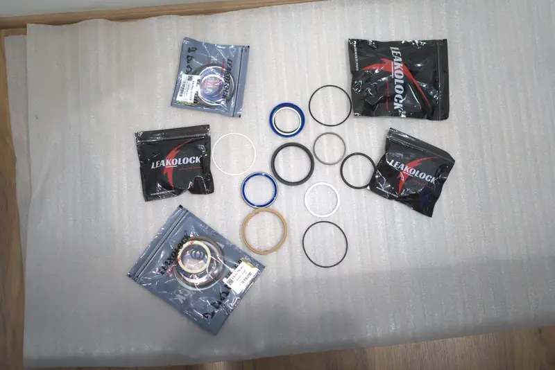 Arm Cylinder Seal Kit